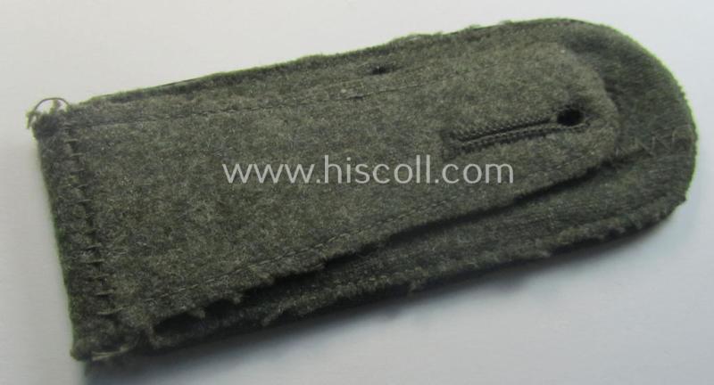 Single, WH (Heeres) 'M41 o. M43'-pattern, 'cyphered' EM-type shoulderstrap: 'Soldat u. Mitglied des Pionier-Abtlgs. 54'