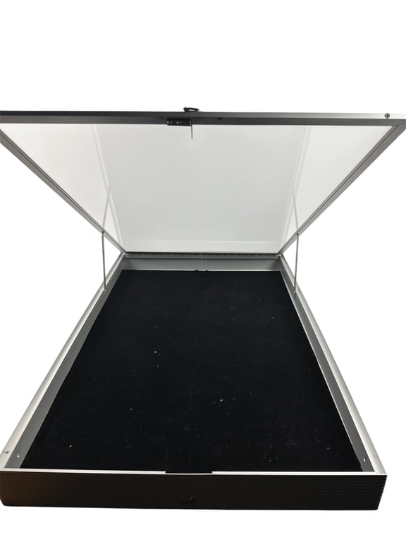 Showcase glass/aluminium 90x59 cm