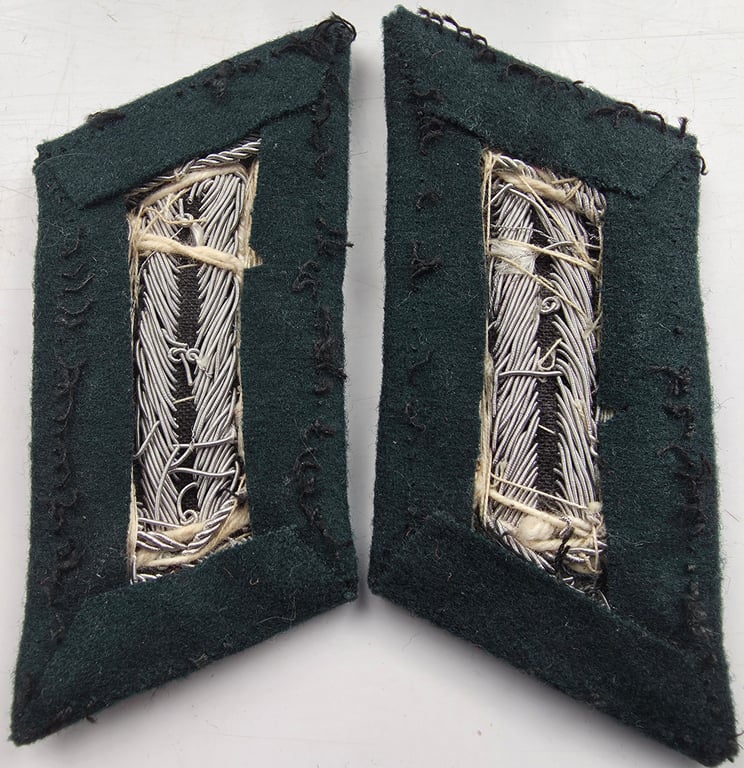Sanitäts officer collar tabs