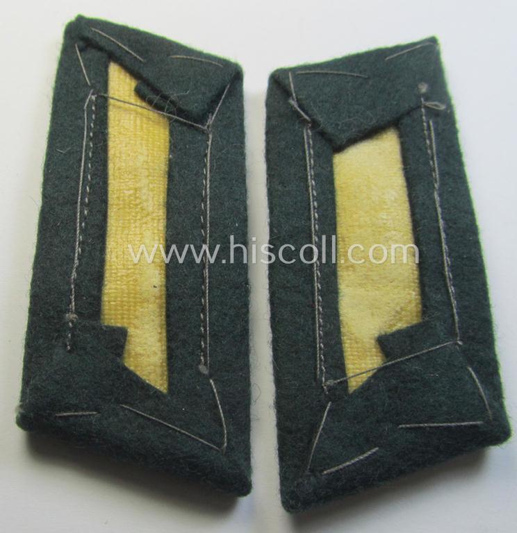 Superb - fully matching! - pair of pre-war-period WH (Heeres) 'M36' (ie. 'M40'-) type collar-patches (ie. 'Einheitskragenspiegel') as piped in the green-coloured branchcolour as intended for usage by a: 'Soldat der Jäger- o. Gebirgsjäger-Trupp...