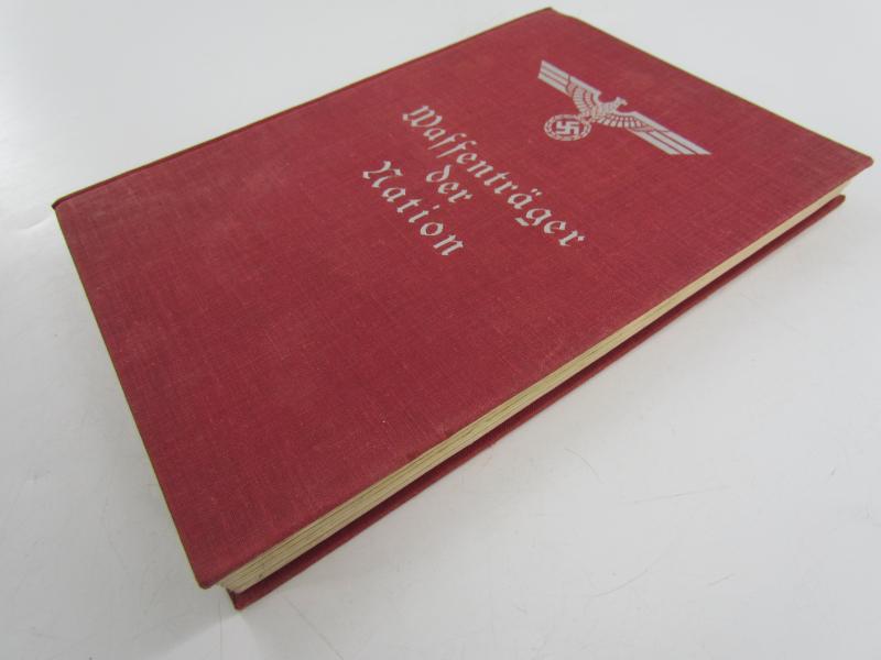 Book : Waffenträger der Nation – Ein Buch der Deutschen Wehrmacht für das Deutsche Volk(1934)