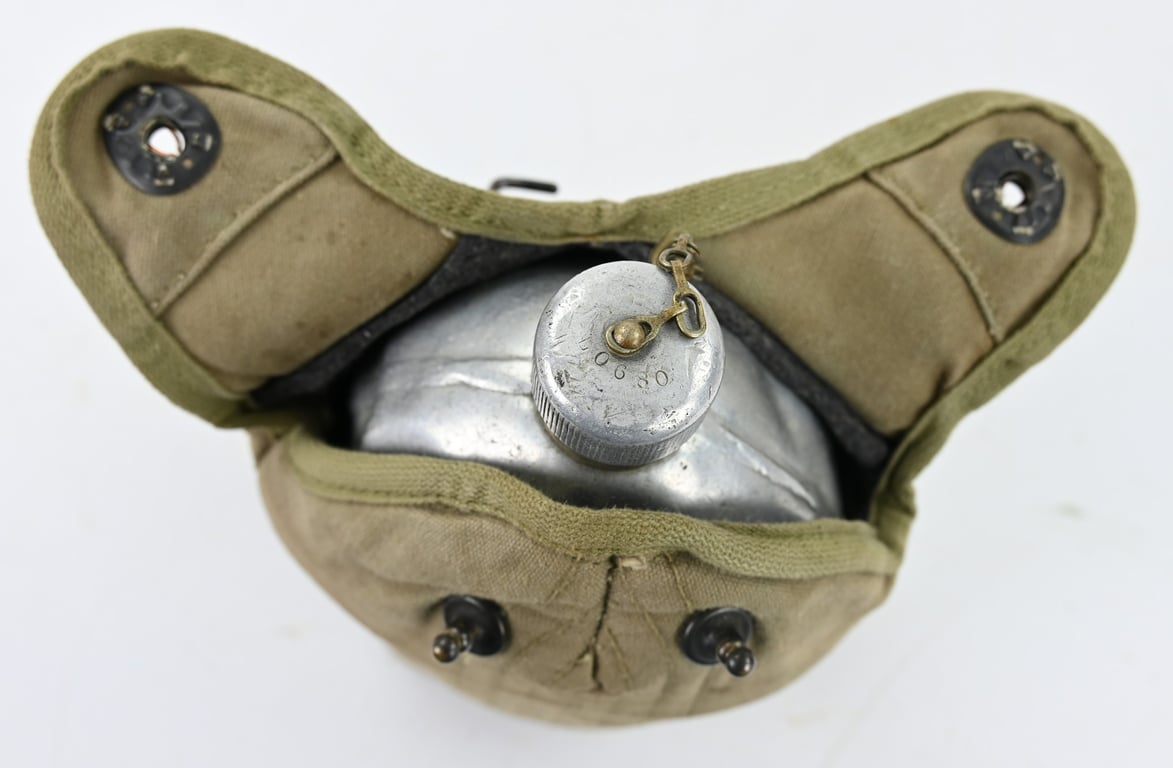 US M-1941 Cavalry/Paratrooper Canteen