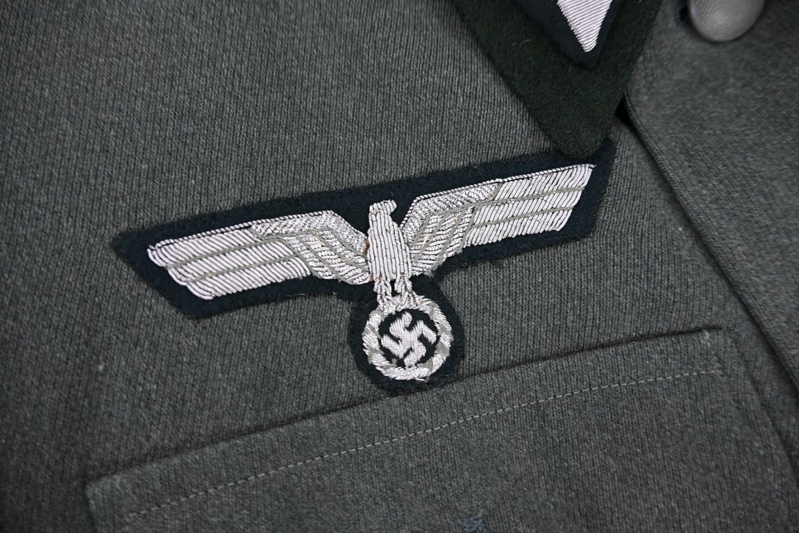 German WH Officer Tunic 'Sanitätsdienst'