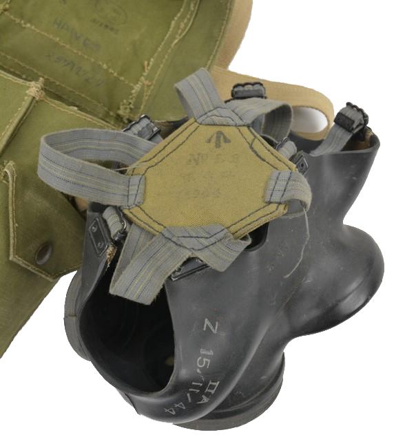 British WW2 Leight Weight Gasmask