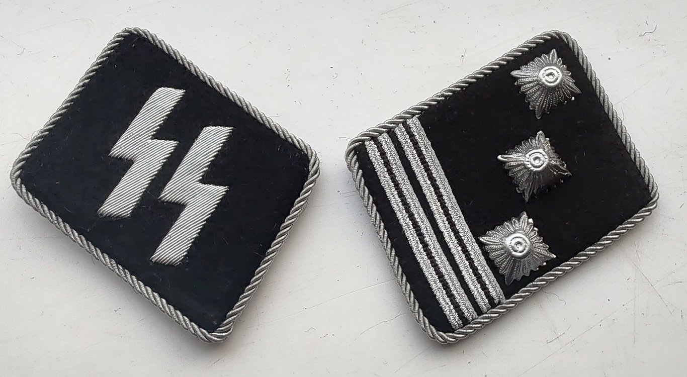Waffen-SS officer Insignia to LAH