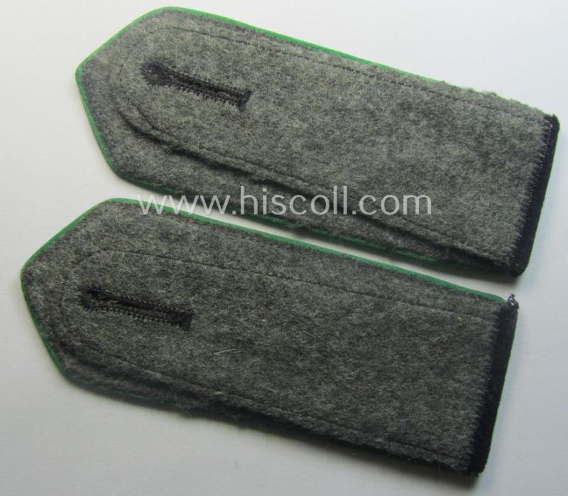 Pair of EM- (ie. NCO-) type 'Sicherheitsdienst'- (ie. 'SD'-) related shoulderstraps: 'Schützmannschaften' (ie. 'Schuma')
