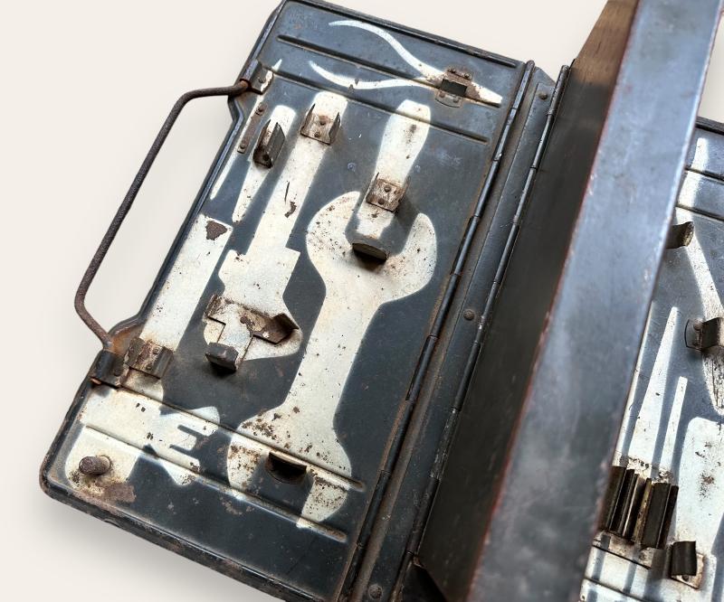 MG 34/42 Foldable Tool Kit -1940-