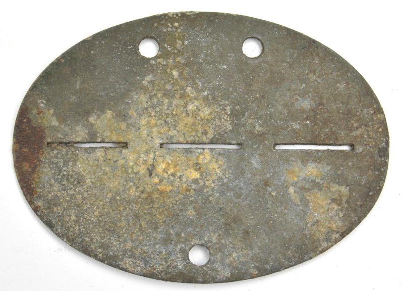 German WH Dog-Tag 'A.R.50'