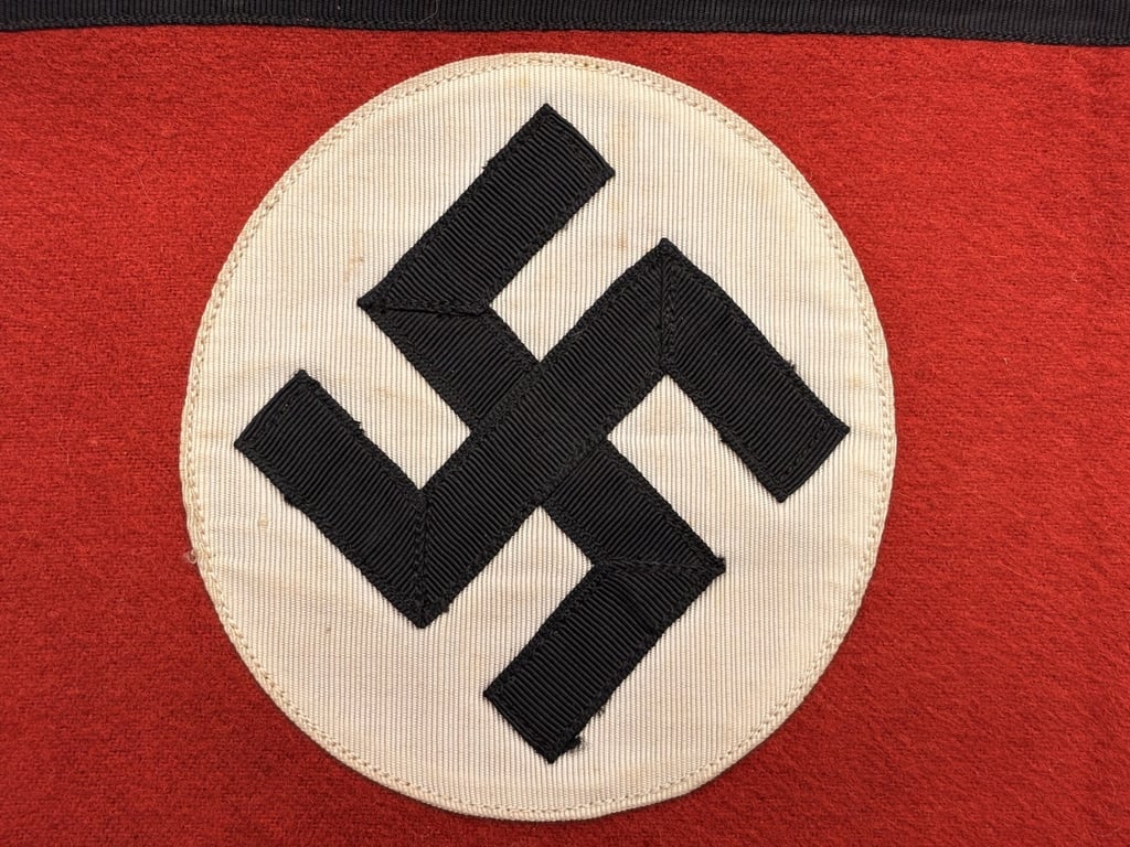 STUNNING GERMAN WWII THIRD REICH ORIGINAL ALLGEMEINE SS ARMBAND THICK RED WOOL WITH RZM SILK TAG INSIDE.