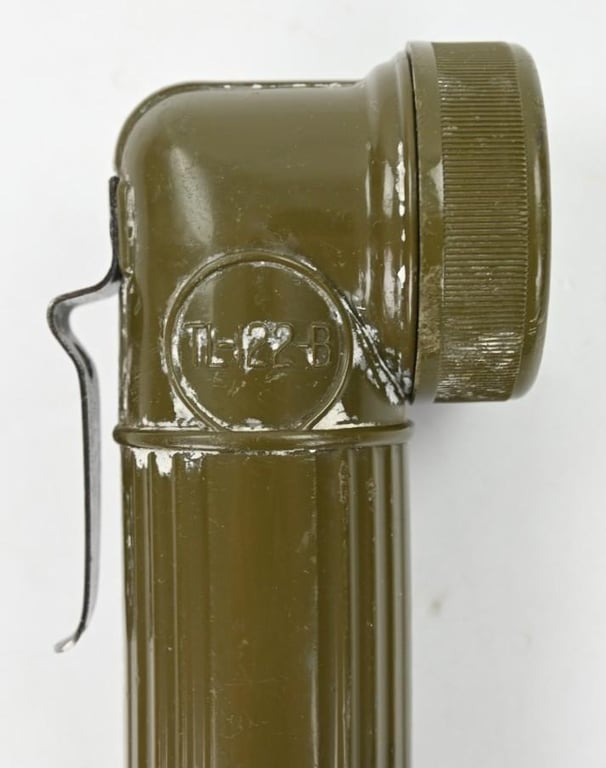 US WW2 TL-122 B Flashlight