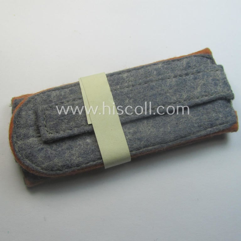 'Virtually mint- ie. unissued', pair of WH (Luftwaffe) EM-type shoulderstraps as piped in the light- ie. rust-brown- (ie. 'hell- o. kupferbrauner'-) coloured branchcolour: 'Soldat der LW-Nachrichten-Trpn.'