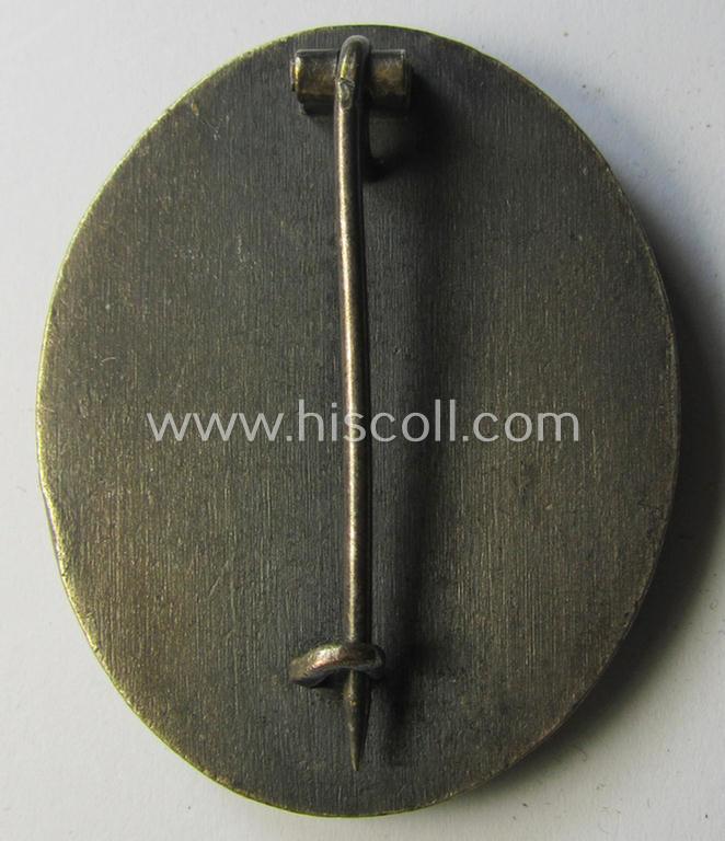 Attractive - and fairly luxuriously-styled! - 'Verwundeten-Abzeichen in Silber' being a non-maker-marked- and (I deem) early-period 'Buntmetall'-based example as was produced by a (by me) unidentified maker