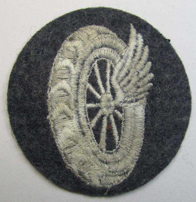 Machine-embroidered, WH (Luftwaffe) trade- ie. special-career-patch as was specifically intended for a: 'Schirrmeister o. Geräteverwalter' and that comes in a possibly issued- (albeit 'virtually mint' and/or never tunic-attached-), condition