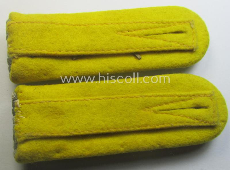 Attractive - and fully matching! - pair of 'cyphered', WH (Heeres) officers'-pattern shoulderboards as piped in the bright-yellow-toned branchcolour as was specifically intended for a: 'Hauptmann des Nachrichten-Abtgs. 43'