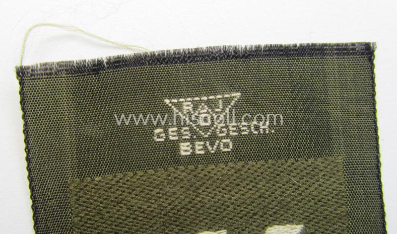 Neat - and actually scarcely encountered! - RAD (ie. 'Reichs-Arbeitsdient') armbadge as executed in neat 'BeVo'-weave pattern, as was intended for usage by a 'Sanitäts-Unterführer o. Mann' (ie. 'RAD-Feldscher')