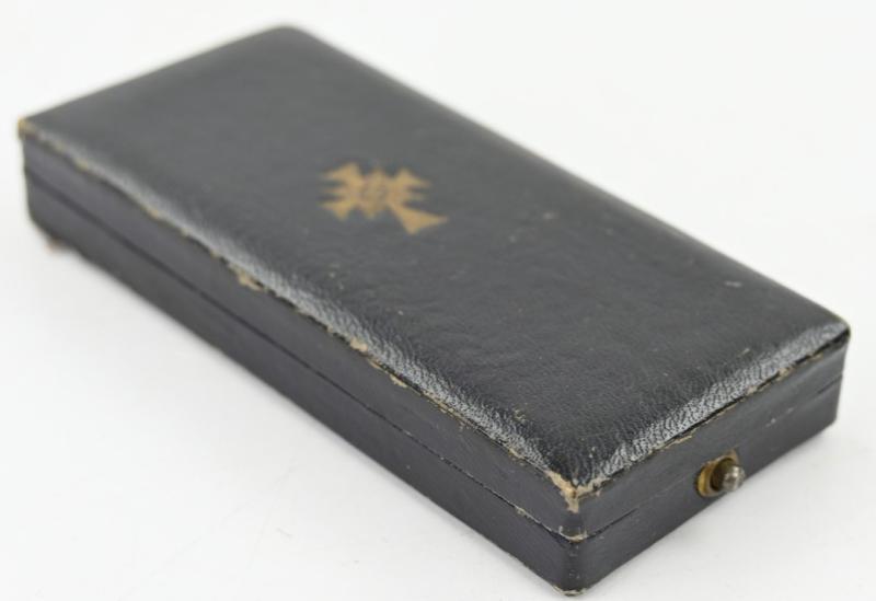 German Mother's Cross in Gold with case