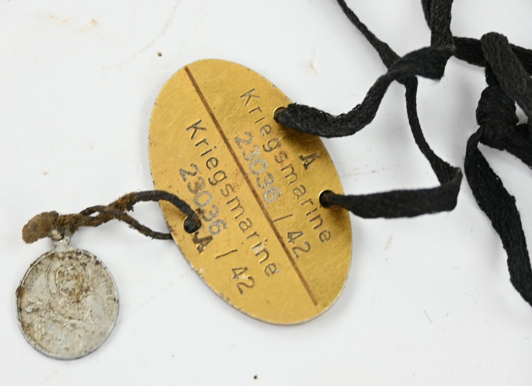 German KM Dog-Tag with Chain