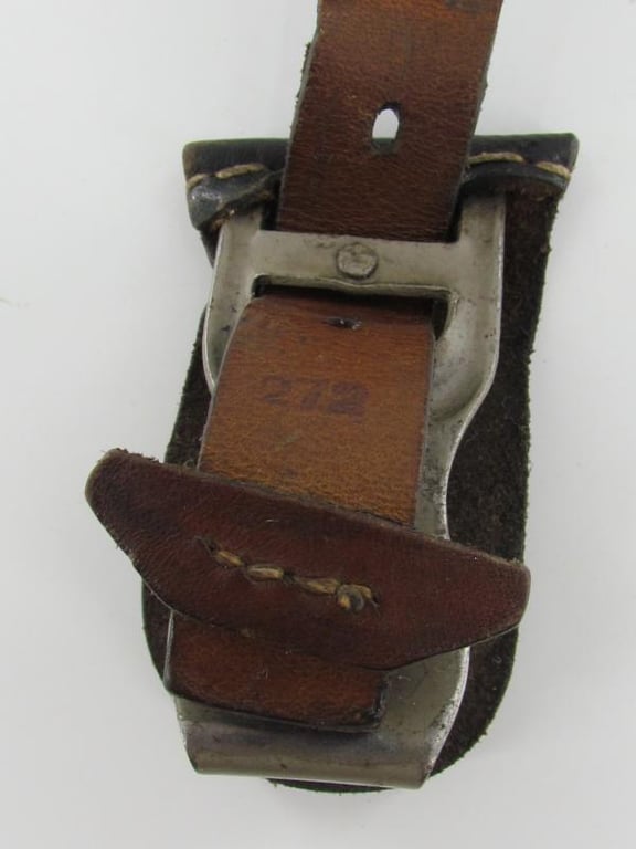 Luftwaffe Y-straps maker marked 1942