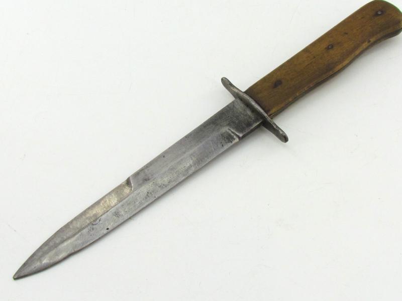 Luftwaffe combat boot knife or Stiefelmesser marked L6