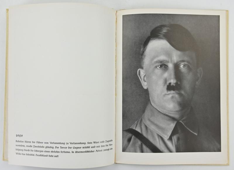German Book: 'Das Antlitz des Führers'