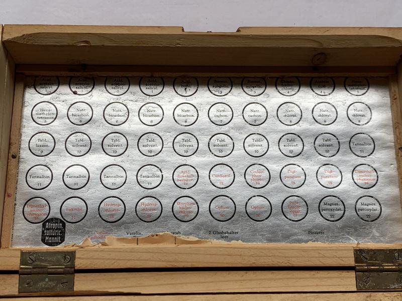 WH (Heer) Medical 'Einheitstablettenkasten'