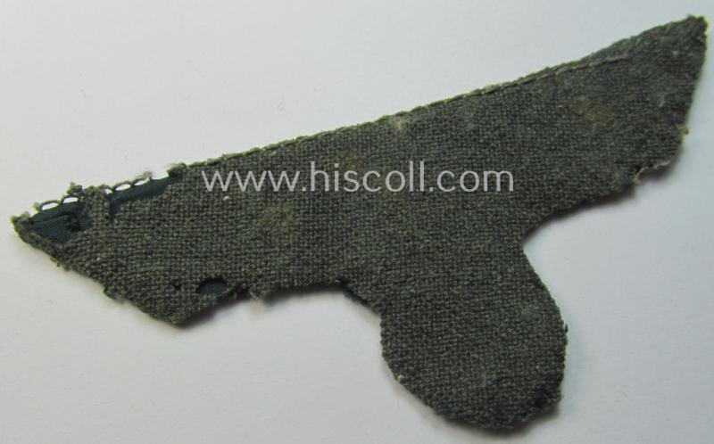 'Cut-out-of-a tunic' WH (Heeres) breasteagle (ie. 'Brustadler für Mannschaften u. Uffz.')