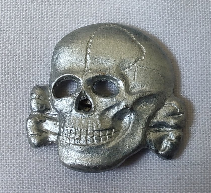 Reproduction Waffen-SS NCO/Officer aluminium visor TK and eagle