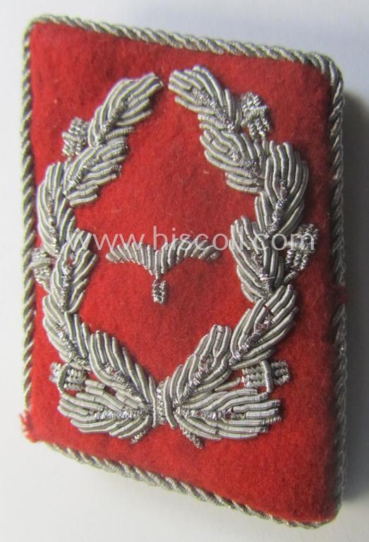 Pair of hand-embroidered, WH (Luftwaffe) officers'-type collar-patches as executed in bright-red-coloured wool as was intended for usage by a: 'Major der Flak-Artillerie-Trpn.'