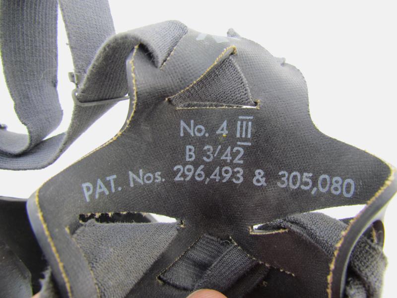 British WWII Civil Defence(Police/Fire service,Wardens) Gasmask & Carrying bag