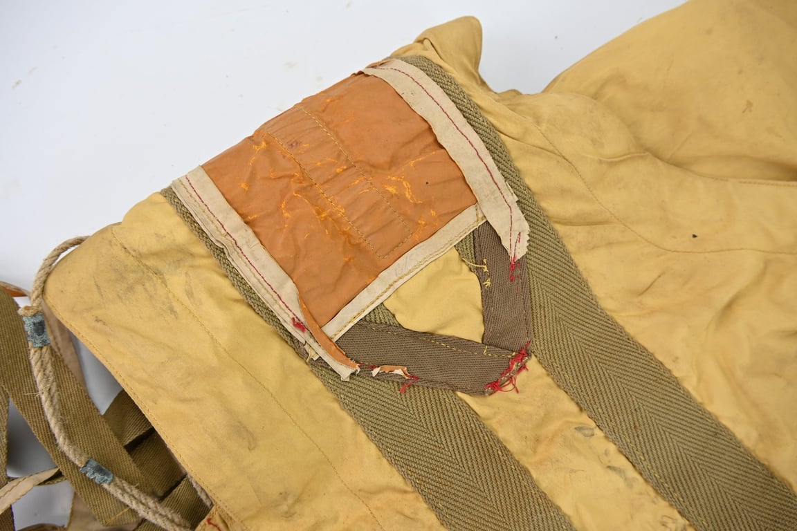 British WW2 RAF 1941 Pattern Mae West Life Preserver