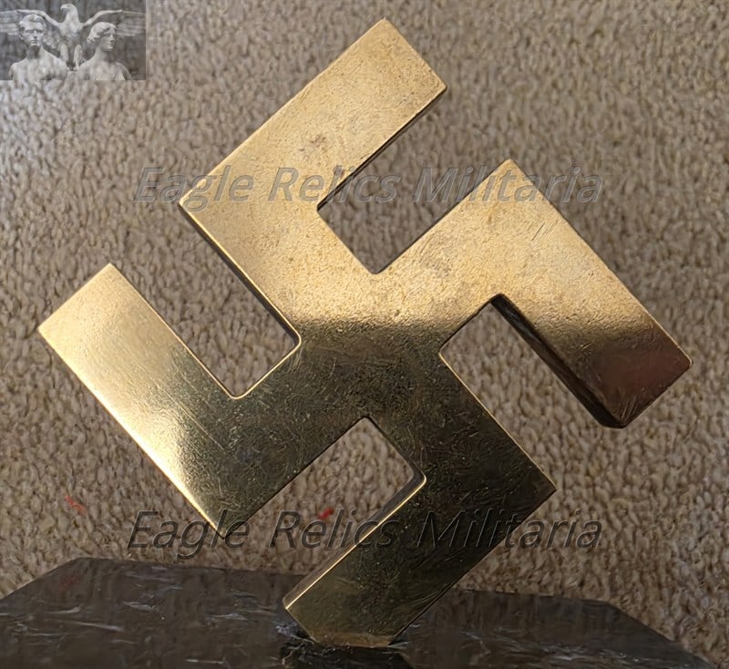 Early Brass Pole top or HJ manufactured patriotic piece