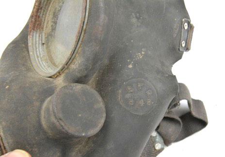 British WW2 Artillery/Navy Gasmask Set