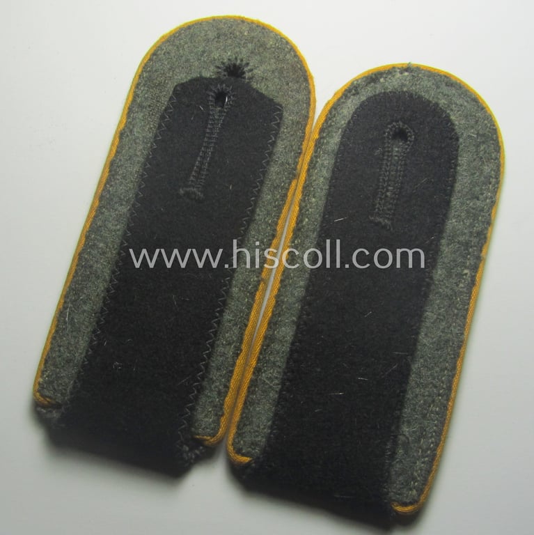 Pair of Waffen-SS, mid- (ie. later-) war-period EM-type shoulderstraps: 'SS-Mann der Waffen-SS Kavallerie- o. Aufklärungs-Trpn.'