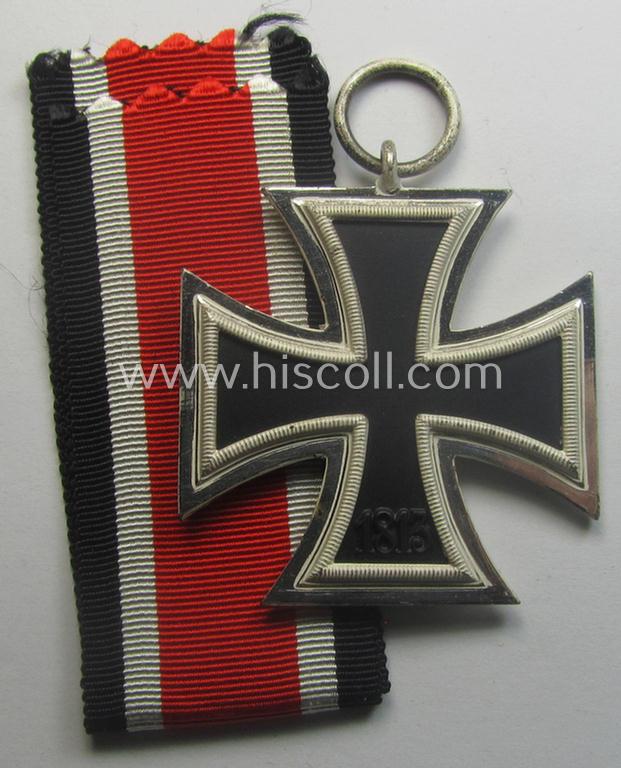 'Virtually mint', 'Eisernes Kreuz II. Klasse' being a maker- (ie. '100'-) marked example as produced by the: 'Wächtler & Lange'-company