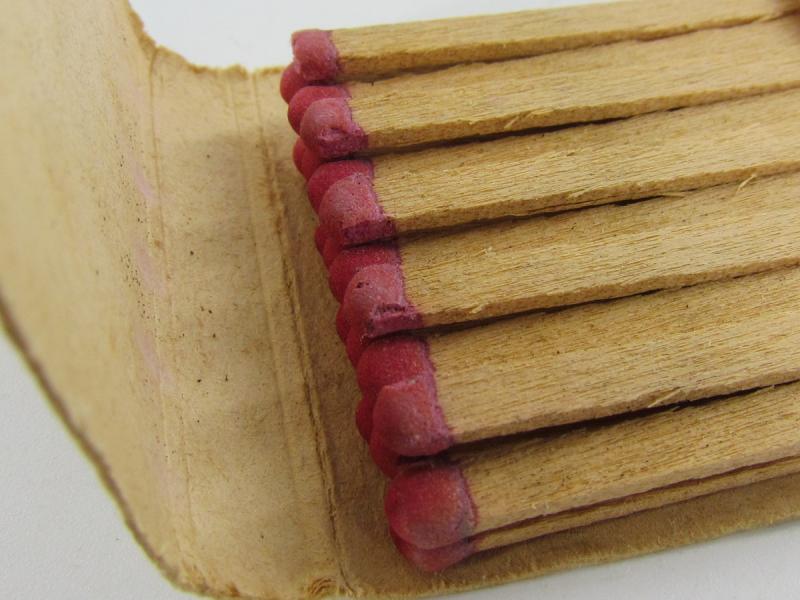 1 x Pack  WWII Winterhulp Matches