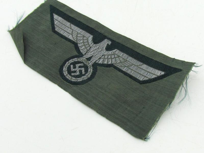 WH (Heer) Flat-Wire Breast Eagle