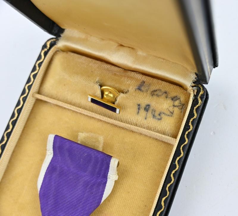 US WW2 Purple Heart Medal in Case 1945