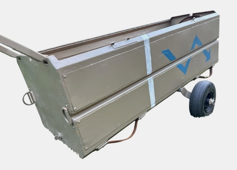Fallschirmjäger jump container (Abwurfbehälter) for radio equipment