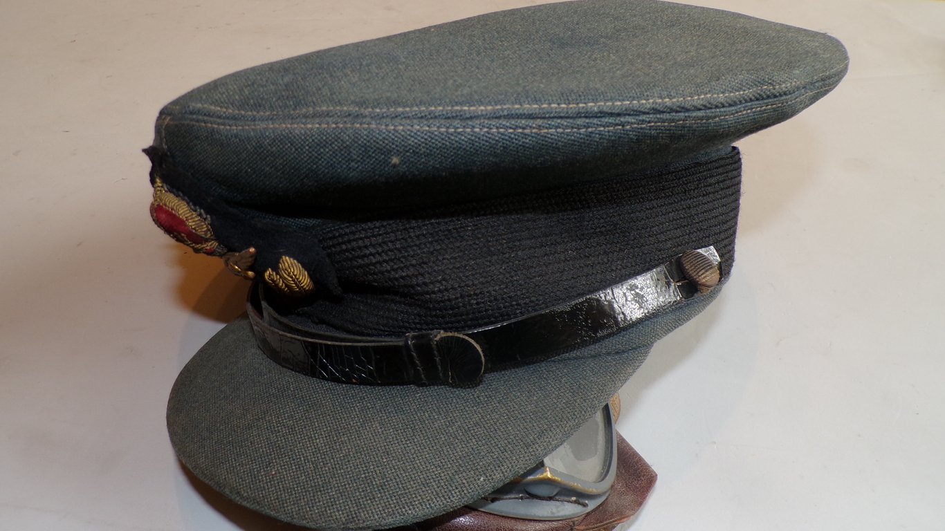 RCAF Flying Officer's Peaked Cap