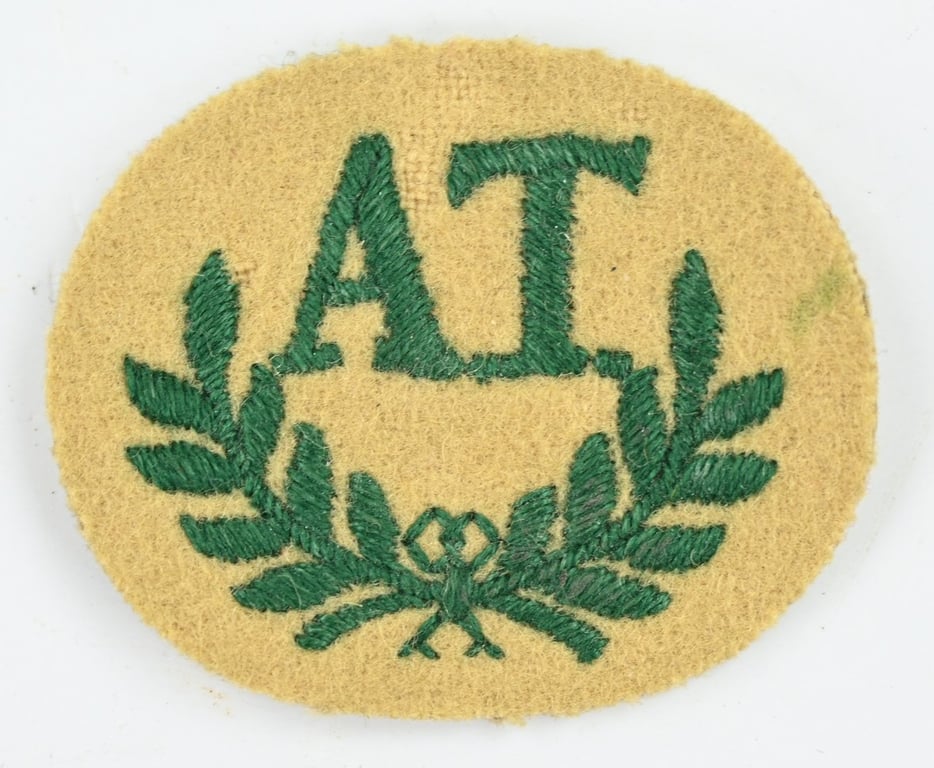 British WW2 Army Trade Badge Anti-Tank Gunner