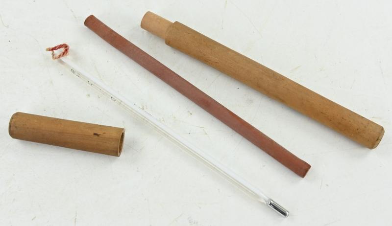 British WW2 Medical Thermometer in Case