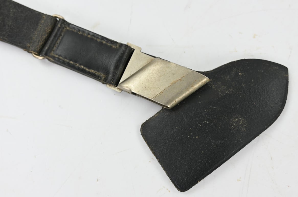 German RAD EM Hewer Hanger