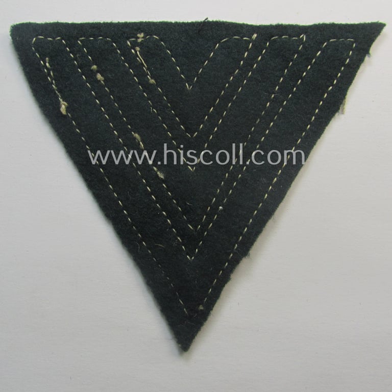 Minimally worn - and I deem early- ie. pre-war-period - WH (Heeres) 'Armwinkel' (or: arm-chevron): 'Hauptgefreiter'