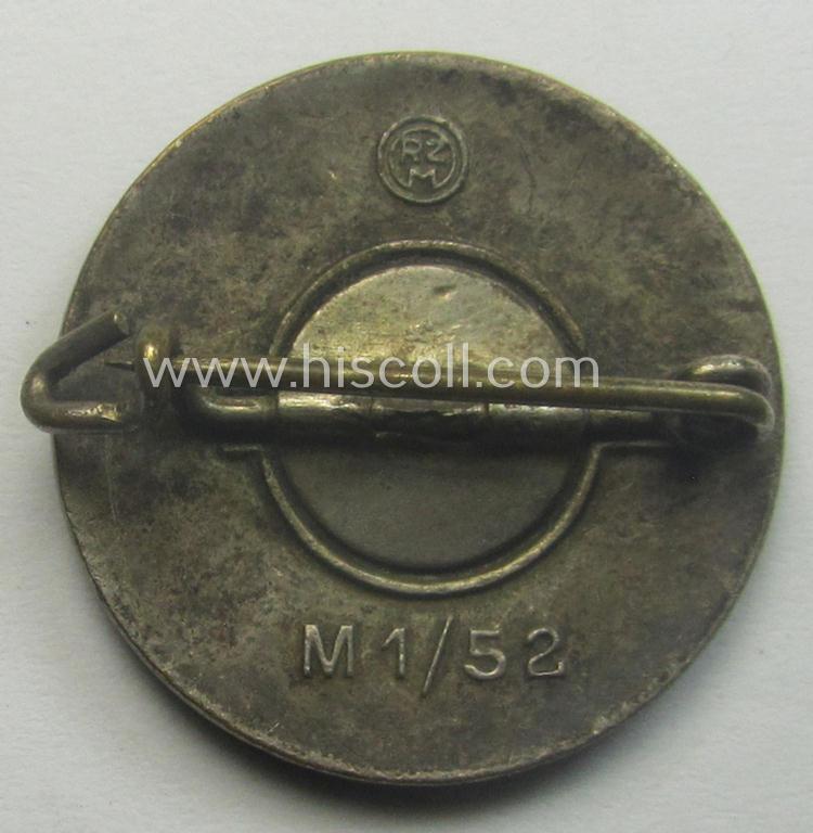 'N.S.D.A.P. - Parteiabzeichen' showing the makers'-designation: 'RzM' and/or: 'M1/52'