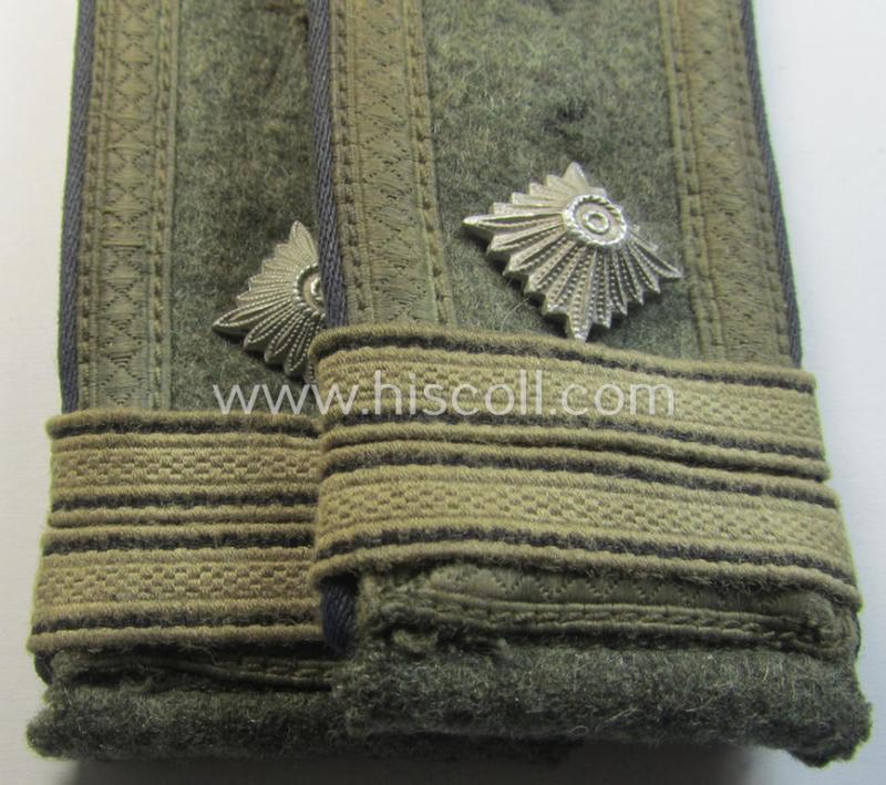 Fully matching - and actually scarcely seen! - pair of WH (Heeres) NCO-type (ie. 'M40- o. M43'-pattern) shoulderstraps as was intended for usage by a: 'Feldwebel u. Offiziers-Anwärter eines Pionier-Bataillons o. Regiments'