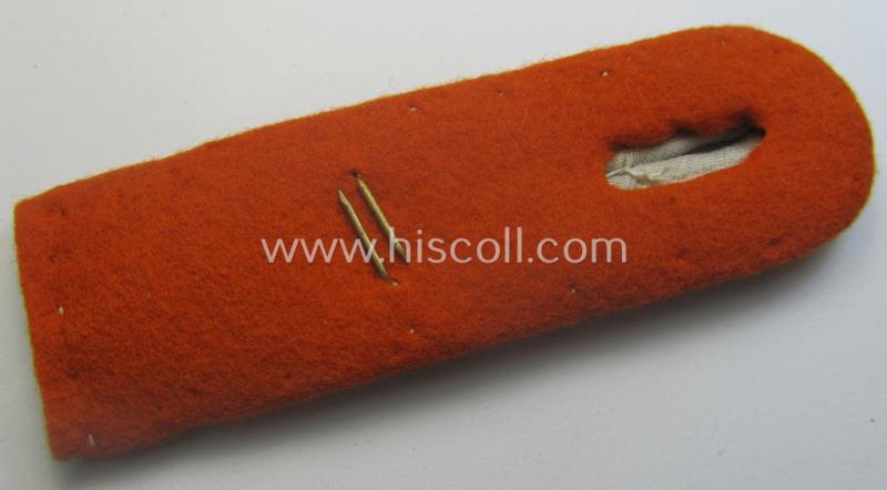 Single, WH (Heeres) neatly 'cyphered', officers-pattern shoulderboard as intended for a: 'Leutnant u. Feldingenieur des Heeres'