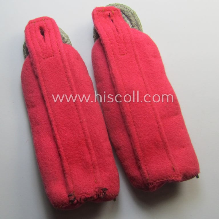 Truly used- and/or tunic-removed - and/or fully matching! - pair of WH (Heeres) 'cyphered', officers'-type shoulderboards as were intended for an: 'Oberstleutnant eines Panzer-Instandsetzungs-Abtlgs.'