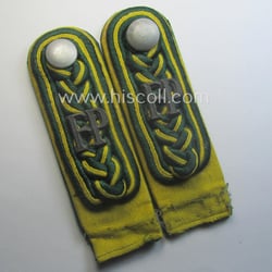 Pair of WH (Heeres) neatly 'cyphered', NCO-type shoulderboards...
