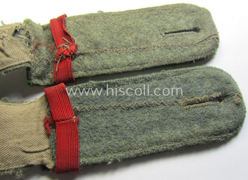 Neat - and/or fully matching! - pair of WH (Heeres), 'M40'- (ie. 'M43'-) pattern, EM-type shoulderstraps having a scarcely seen pair of regimental-indicator 'slip-ons' period-attached as was intended for a: 'Soldat der Panzer-Grenadier-Truppen...