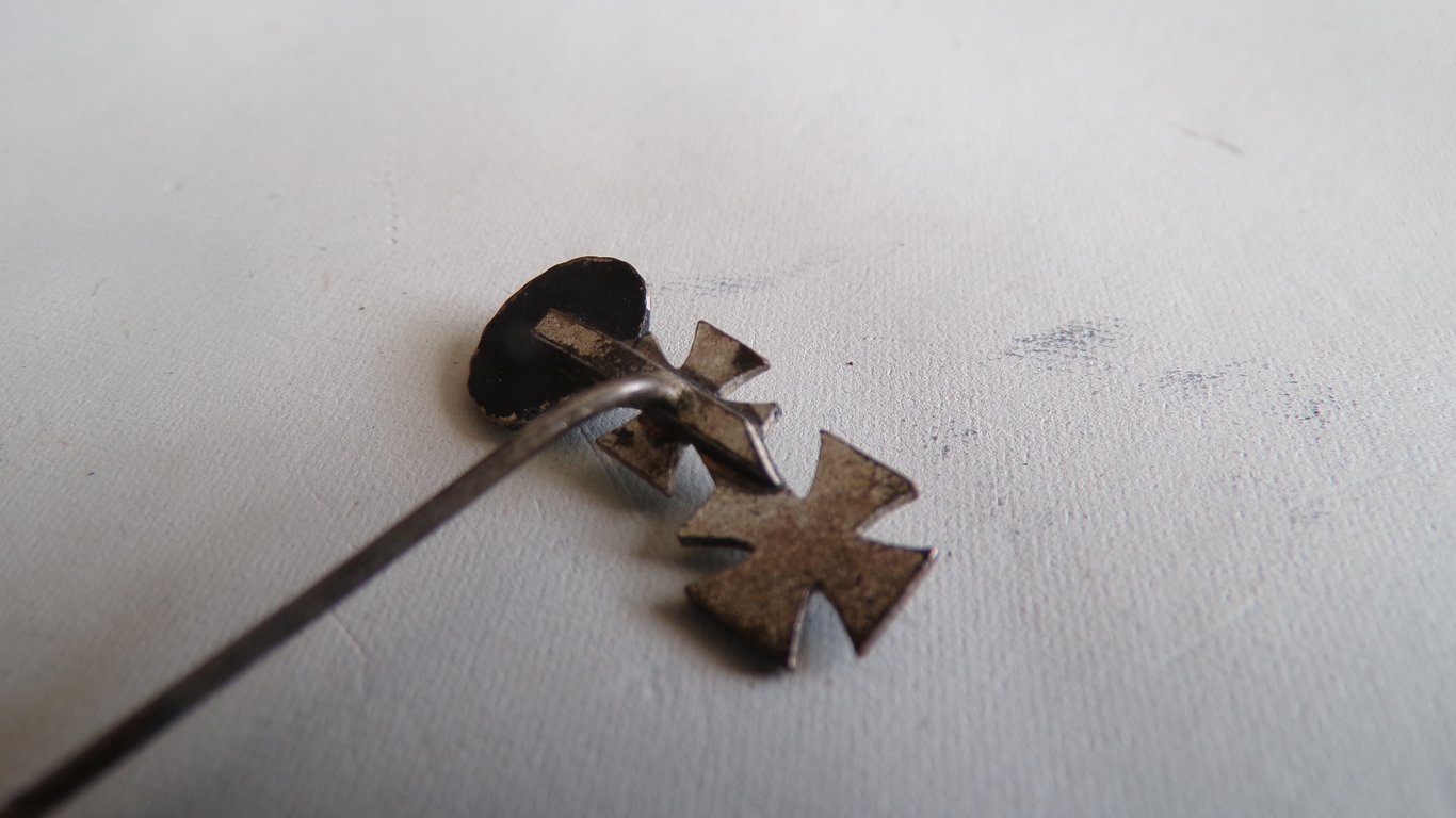 WW1 miniature stickpin
